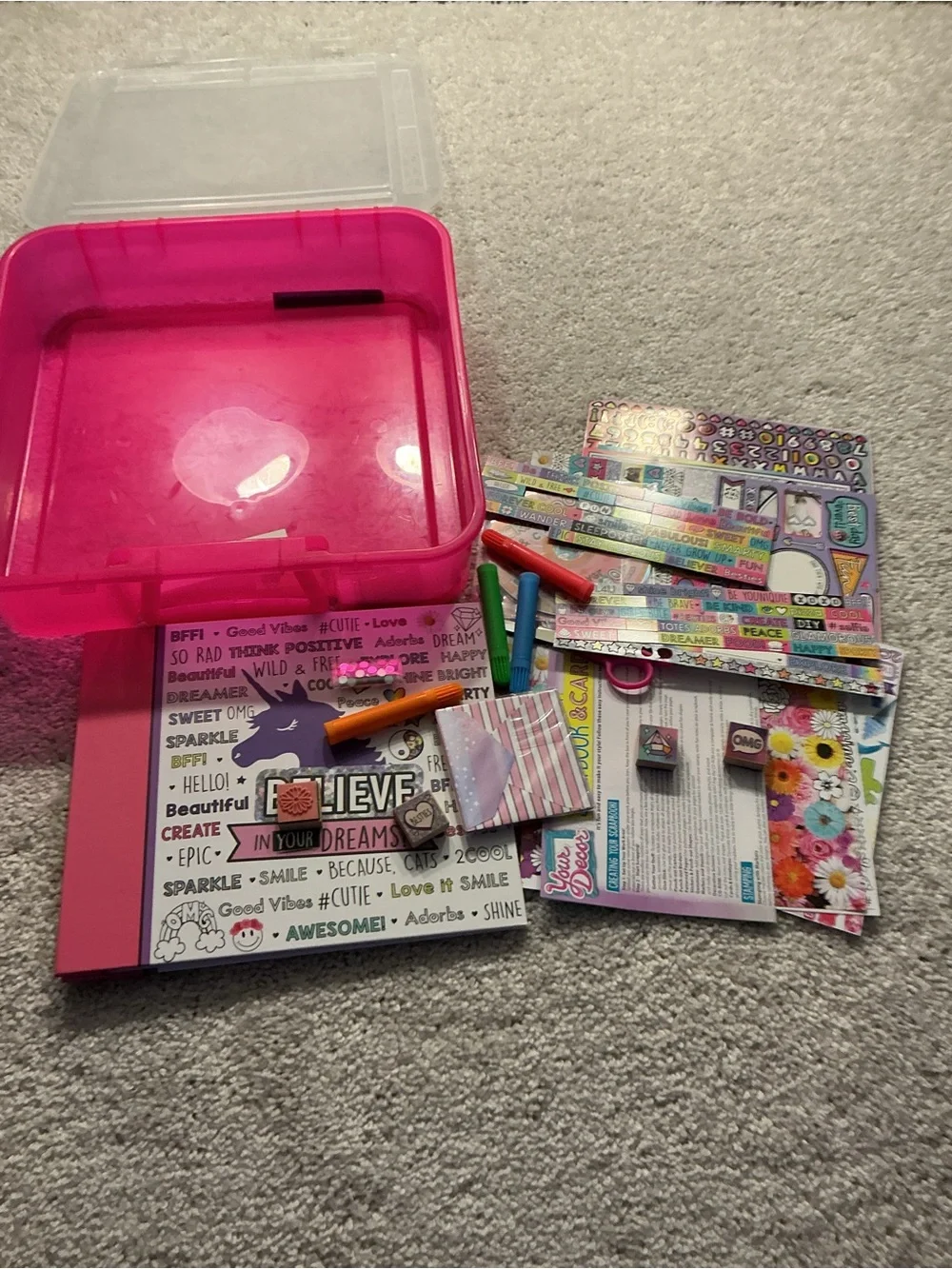 Source Unknown Pink Craft & Scrapbook Kit
